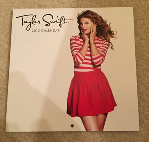 Taylor Swift 2012 Mini Kalender 7" x 7" (7 Zoll mal 7 Zoll) - Bild 1 von 3