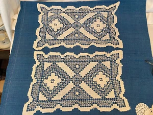 Vintage Pair WHITE OBLONG OPENWORK DOILIES Dresser Scarves Flowers 15" x 9 1/2" - Picture 1 of 6