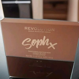 Revolution Soph X Glow Honey Glaze Face Highlighter Duo Palette - Picture 1 of 8