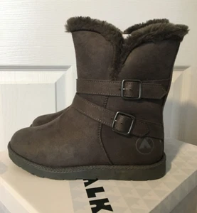 Airwalk Nia Boots Mid Calf Women's Sz. 7M Stylish Gray Suede & Faux Fur NWT - Picture 1 of 7