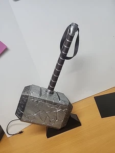 Marvel Legends Mjolnir Electronic Prop Replica of Thors Hammer - Bild 1 von 5