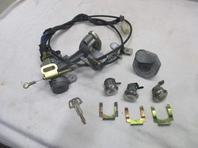 Jeu de clés d'occasion Mitsubishi authentique Minicab Truck U41T U42T... - Photo 1/4