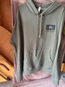 SUDADERA BELLA COLECCIÓN POLAR LONA TALLA GRANDE SAILFISH BREWING CO. GRN - Imagen 1 de 5