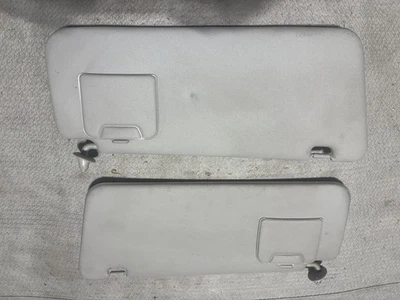 2004 2005 2006 Scion Xb Sun Visors. Pair Driver Pass-Used Condition Foto 1 de 3