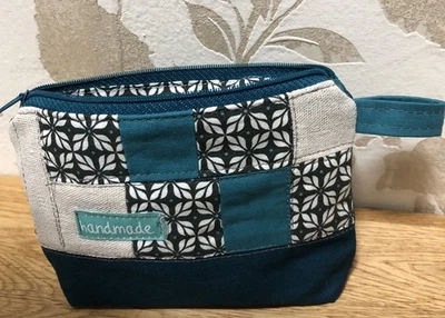 Patchwork Kosmetiktasche Neu Selbstgenäht Gr 17-11 - Bild 1 von 3
