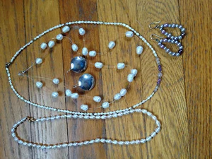 Disfraz Joyería Perla Lote Mezcla de collares, pulseras y pendientes - Imagen 1 de 10