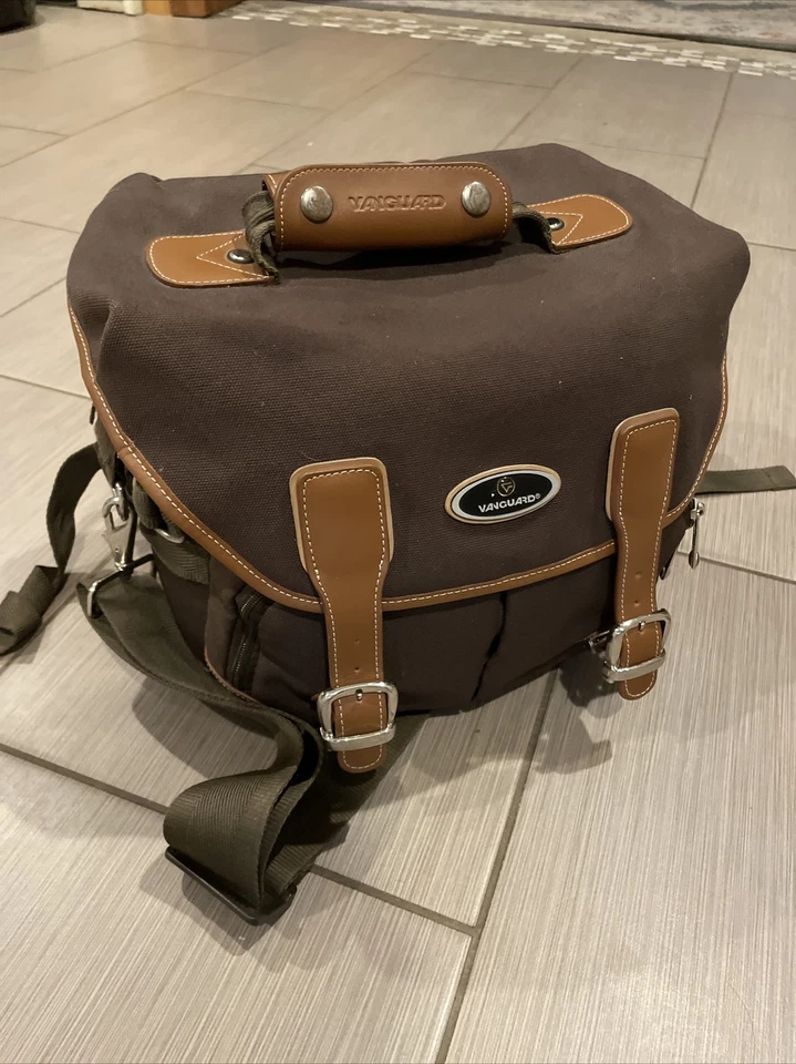 Bolso Vanguard Camera Arien 23 - Lona marrón Foto 1 de 4