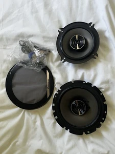 pioneer car speakers - 1 x TS-G670 & 1 x TS-G520 - Picture 1 of 4