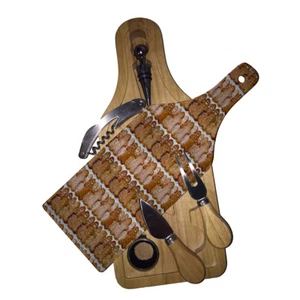 Cutting Board Wine and Glass Cheese Board Gift Set Gingerbread Men - Picture 1 of 3