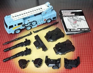 Vintage Hasbro Transformers G1 Autobot Protectobot Hot Spot Complete w/Insts - Picture 1 of 10
