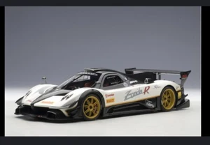 Autoart Pagani Zonda R Revolucion 1/18 Signature White 78271 Diecast Model MINT - Picture 1 of 5