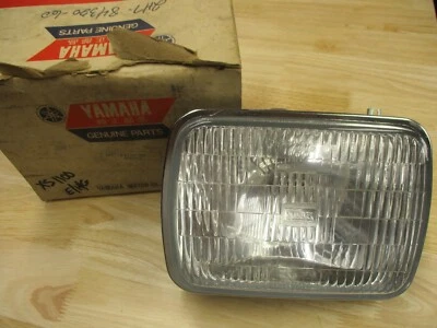Conjunto de faros Yamaha XS1100 1978-1981 NOS OEM Stanley 12v # 2H7-84320-60 Foto 1 de 4