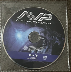 NEW ALIEN VS. PREDATOR (2004) - Blu-ray disc only in clear plastic envelope - Picture 1 of 3