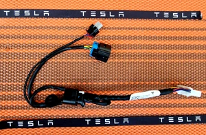Cavo cablaggio jumper porta di ricarica originale Tesla Model 3 Y 1551811-00-B OEM - Foto 1 di 5