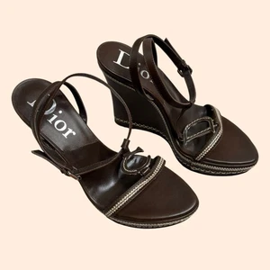 Sandalias de cuña Christian Dior marrón - Imagen 1 de 11
