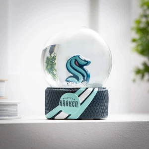 Water Globe, Seattle Kraken - Picture 1 of 3