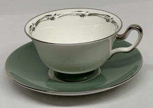 Wedgwood Halford Bone China Tea/Coffee Cup with Matching Saucer, Beautiful - Picture 1 of 8