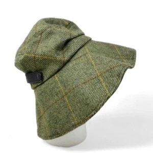 Gilly Forge London Green Plaid Faux Fur Earflap Satin Lined Unisex Bucket Hat - Picture 1 of 6