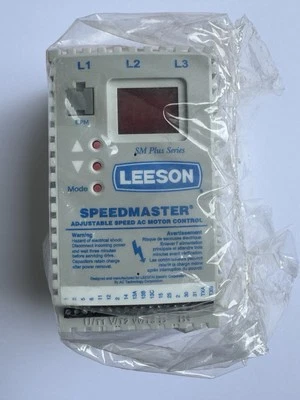 LEESON.   Unidad de CA serie SM Plus Sub-Micro, Foto 1 de 4