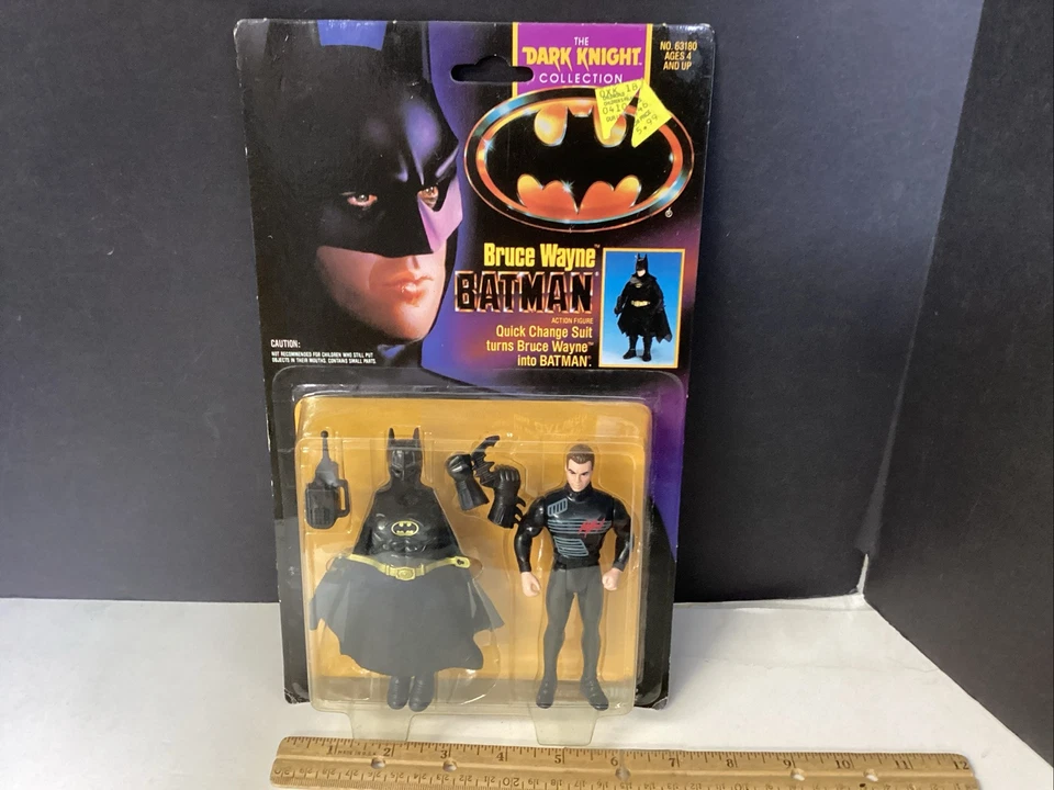 1990 KENNER THE DARK KNIGHT COLLECTION 'BRUCE WAYNE BATMAN' QUICK CHANGE SUIT