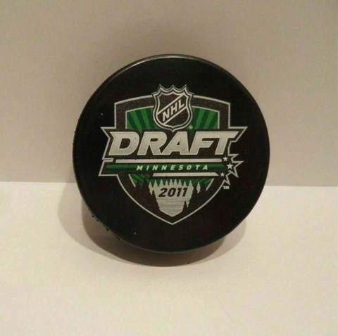 2011 NHL Draft Hockey Puck - BRAND NEW!  Minnesota Wild Cover