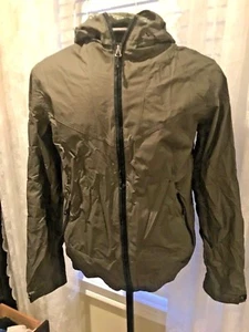 New Nike Water Repellent Men’s Outdoor Jacket Size Medium M - Picture 1 of 3