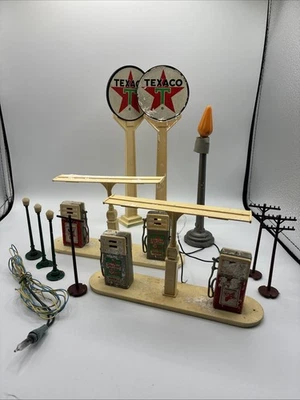 Лот винтажный поезд аксессуары газовые насосы лампы проводка знаки - Изображение 1 из 4