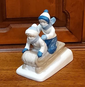Estatuilla de porcelana trineo infantil Paul Sebastian Lladro Cuernavaca 1992 - Imagen 1 de 6