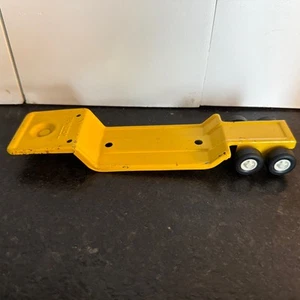 Vintage Yellow Tonka Lowboy Flatbed 8.5" Trailer 1970s Metal Toy - Picture 1 of 17