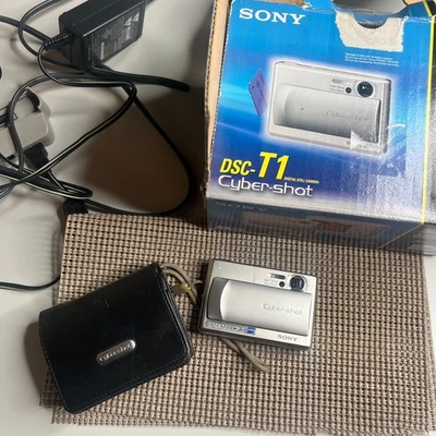 Sony Cyber-shot DSC-T1 Digital Camera 5.0MP Silver with Box, Charger, Case - Image 1 of 4