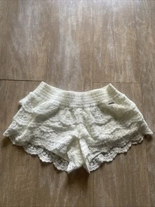 Vintage Abercrombie White Ruffle Lace Shorts L - Picture 1 of 4