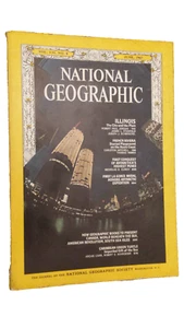 National Geographic ILLINOIS THE CITY AND THE PLAIN - JUNE 1967 - Picture 1 of 1