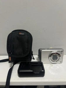 Canon PowerShot A3100 IS 12.1MP 4x Digitalkamera - Silber Neuwertig - Bild 1 von 5