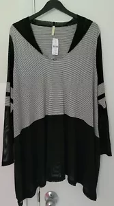 NWT EMMA & SAM WOMEN'S TOP TUNIC WITH HOOD BLACK/ WHITE LS Sz S $108 - Picture 1 of 5
