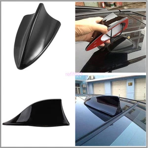 Black Shark Fin Shape Car Body FM/ AM Antenna Aerial Radio Replacement Signal - Imagen 1 de 12