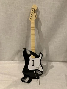 Wii Rock Band Wireless Fender Harmonix Stratocaster Guitar 19091 working - Picture 1 of 7