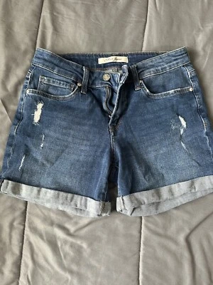 女式蓝色牛仔铐短裤 S 码内缝弹力二手状况完好/穿一次 — 第 1/3 张图片
