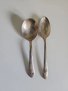 Cucchiaio zuppa vintage anni 30 Holmes & Edwards LOVELY LADY baby set IS placcato argento 4,25" - Foto 1 di 5