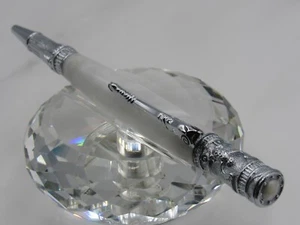 HIGH QUALITY HANDMADE FEDERAL WHITE PEARL ACRYLIC TWIST BALL POINT PEN - Picture 1 of 4