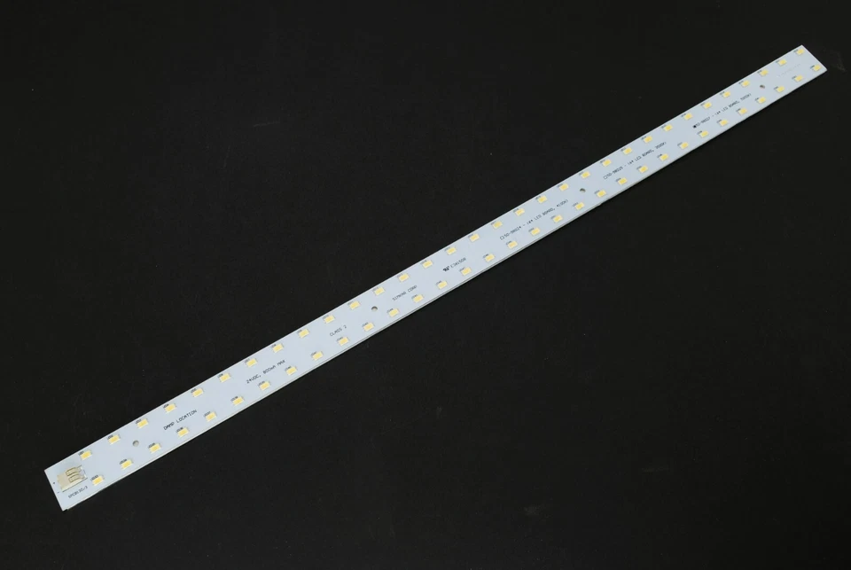 (4pc) Simkar Corp. 64 LED Strip 2FT 5000K with Thermal Compound 1,900LM 50-98027 - Image 1 of 3