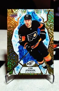 2022-23 UD Eishockey Cam Atkinson Gold SP #6 SHIPS TOPLOADED ASAP FLYERS - Bild 1 von 2