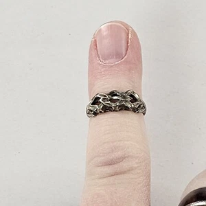 Anillo antiguo de plata de ley talla aproximada 3 1,5 g anterior a 1920 leer descripción⬇ - Imagen 1 de 8