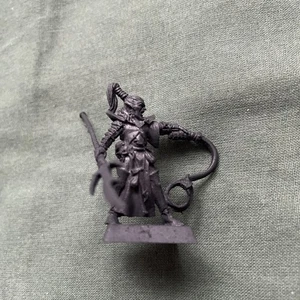 Dunkelelfen Elfen Bestienmeister Warhammer Fantasy Alte Welt Finecast nicht Metall 2 - Bild 1 von 3