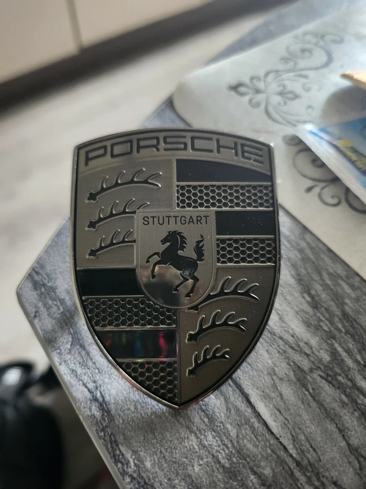 Emblema Porsche / Logo Stuttgart - Diseño original, elegante y raro Foto 1 de 2