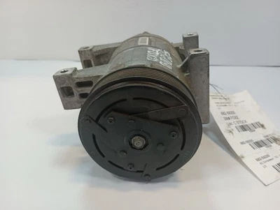 Compresor de aire acondicionado Nissan Altima 2015 2,5 L 12453392 Foto 1 de 4