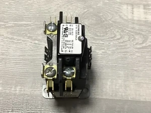Siemens 45DG10ALA COIL VOLT 50 HZ 240 V 60 HZ 277 V 25 AMP CONTACTOR NEW - Picture 1 of 3
