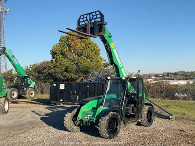 2017 JCB 525-60 20' 5,500 lbs Telescopic Reach Forklift Telehandler Cab bidadoo - Image 1 of 4