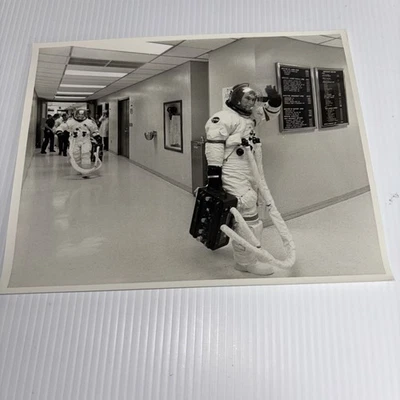NASA PHOTO KENNEDY SPACE CENTER APOLLO 17 MISSION COMMANDER EUGENE CERNAN - Image 1 of 3