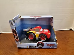 New Disney Pixar Cars Push N Go Lightning McQueen XRS Damage Box - Picture 1 of 5