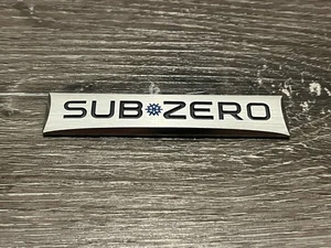 OEM Typenschild für Sub-Zero Kühlschrank Gefrierschrank Abzeichen Emblem 3M Logo Aluminium poliert - Bild 1 von 5